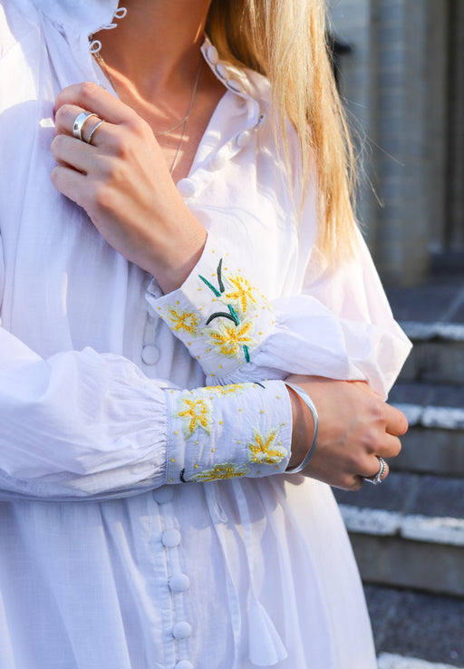 Austen Kaftan with Daffodils