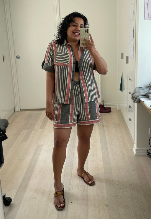 Alia Chillin' Shorts in Cotton Jacquard
