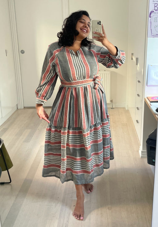 Willow Midi Dress in Jacquard